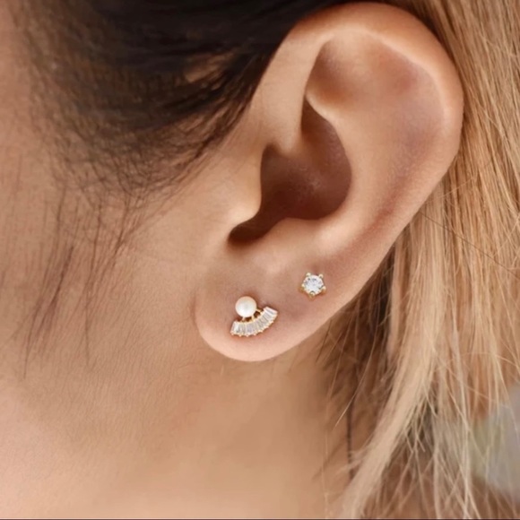 Jewelry - Silk Hand Fan Pearl Baguette Crystal CZ Silver S925 Stud Earring 1pc